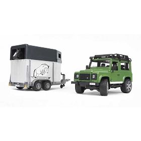 Bruder LAND ROVER s prepravníkom na kone, Bruder