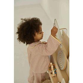 Drevený regál na knihy a hračky