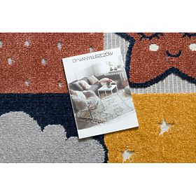 Koberec YOYO GD52 šedo / žltá - hviezdy, mraky, patchwork pre deti, štrukturálny, senzoricky Strapce, F.H.Kabis