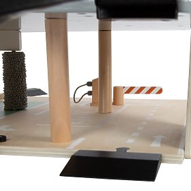 small foot Drevené závodné parkovisko, small foot